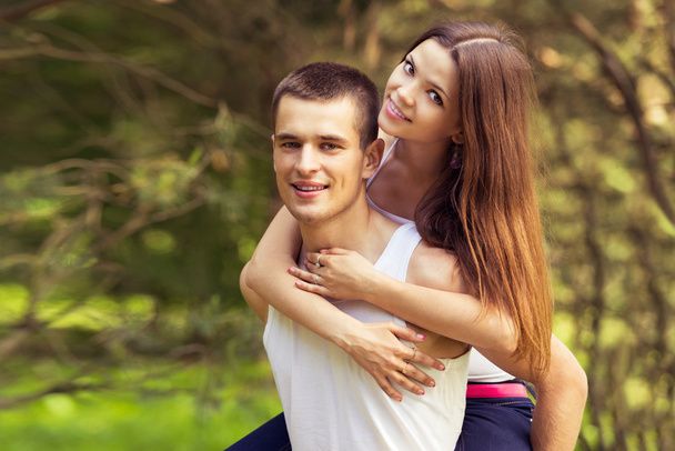 ازدواج - رابطه زناشویی با همسر -شناخت مردان و زنان - عشق محبت، علاقه - روانشناسی مهارت های ارتباطی دختران و پسران