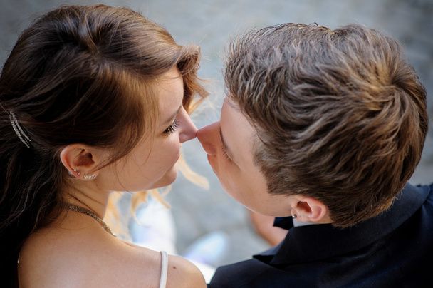 رابطه عاطفی - آموزش روابط زناشویی -شناخت مردان و زنان - عشق محبت - روانشناسی مهارت‌های ارتباطی دختران و پسران