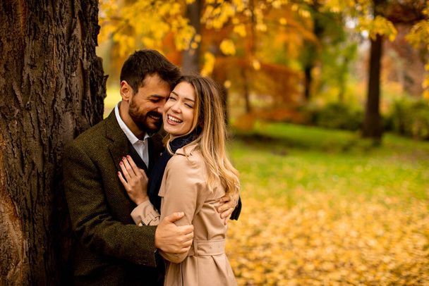 رابطه عاطفی - آموزش روابط زناشویی -شناخت مردان و زنان - عشق محبت - روانشناسی مهارت‌های ارتباطی دختران و پسران